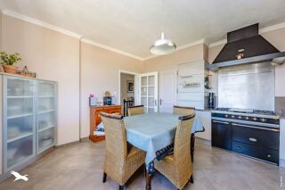  Maison  vendre 9 pices 195 m