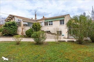  Maison  vendre 6 pices 209 m