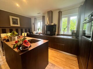  Maison  vendre 10 pices 210 m