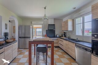  Maison  vendre 6 pices 151 m