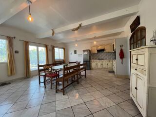  Maison  vendre 10 pices 480 m