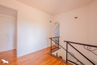  Maison  vendre 6 pices 200 m