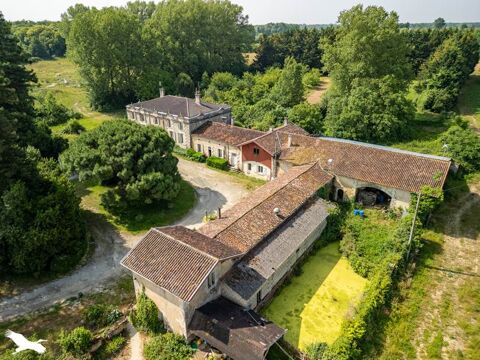   Corps de Ferme de 13 pi�ces principales Maison - 13 pi�ce(s) - 650 m�