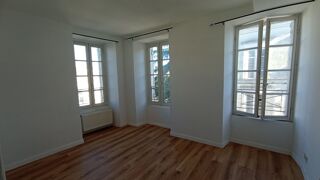  Immeuble  vendre 8 pices 265 m