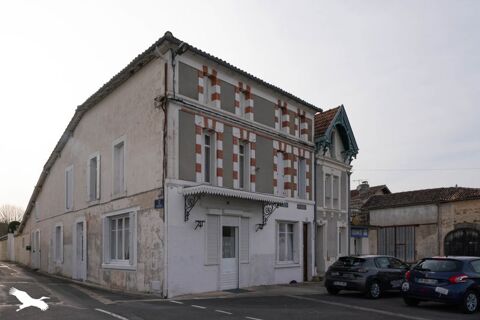   Maison de bourg de 8 pi�ces principales Maison - 8 pi�ce(s) - 205 m�