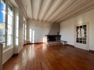  Maison  vendre 7 pices 241 m