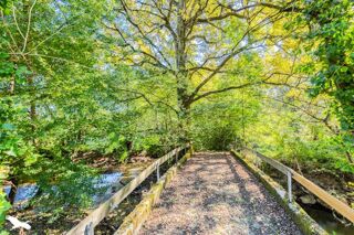  Maison  vendre 10 pices 256 m