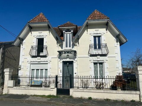   Maison de bourg de 6 pi�ces principales Maison - 6 pi�ce(s) - 140 m�