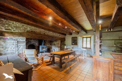   Maison en pierre de 6 pices principales Maison - 6 pice(s) - 153 m