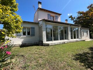  Maison  vendre 5 pices 141 m
