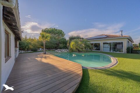   Villa de 7 pi�ces principales Maison - 7 pi�ce(s) - 238 m�