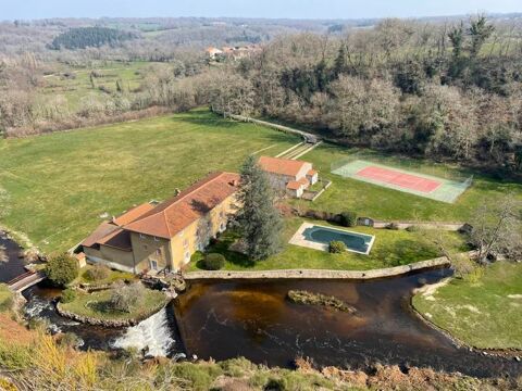   Domaine de 16 pi�ces principales Maison - 15 + pi�ce(s) - 500 m�