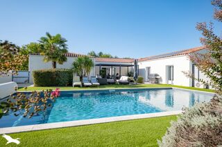  Maison  vendre 6 pices 241 m