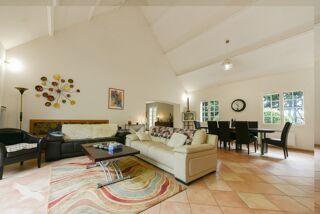  Maison  vendre 7 pices 220 m