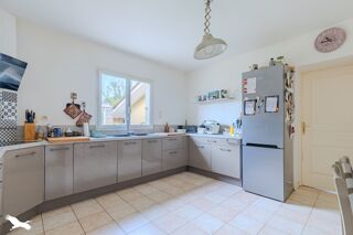  Maison  vendre 6 pices 140 m