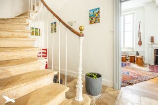  Maison  vendre 8 pices 241 m