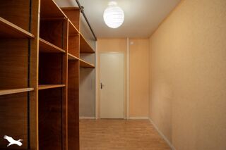  Appartement � vendre 4 pi�ces 84 m�