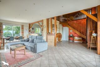  Maison  vendre 10 pices 226 m