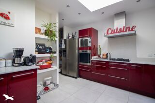  Maison  vendre 7 pices 205 m