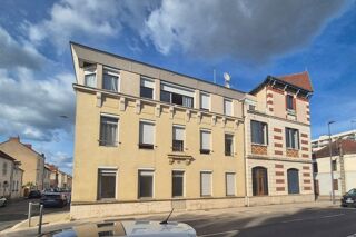  Immeuble  vendre 876 m