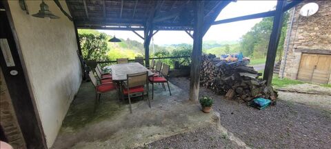   Maison en pierre de 8 pices principales Maison - 8 pice(s) - 205 m