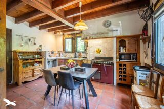  Maison � vendre 8 pi�ces 320 m�