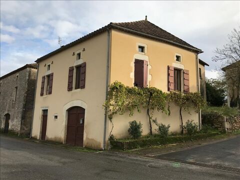   Maison de bourg de 4 pices principales Maison - 4 pice(s) - 105 m