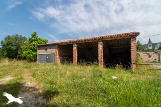  Maison � vendre 15 + pi�ces 505 m�