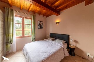  Maison � vendre 9 pi�ces 235 m�