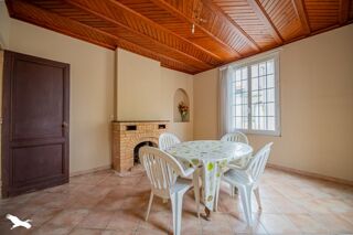  Maison  vendre 8 pices 185 m