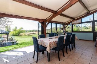  Maison  vendre 9 pices 310 m