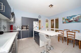  Maison  vendre 8 pices 256 m