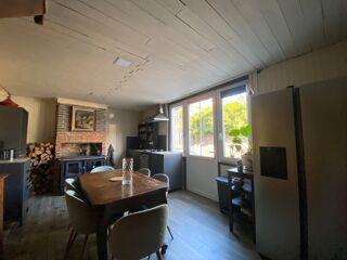  Maison  vendre 4 pices 195 m