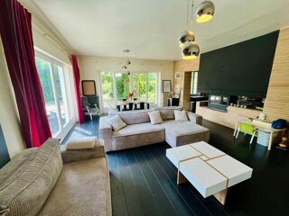  Maison  vendre 7 pices 327 m