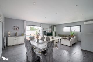  Maison  vendre 7 pices 214 m