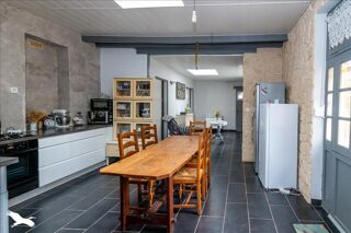  Maison  vendre 9 pices 226 m