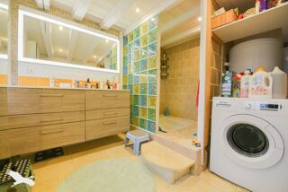  Maison  vendre 5 pices 240 m