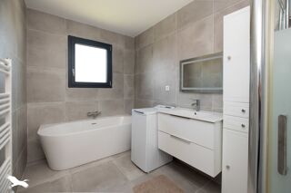  Maison  vendre 5 pices 143 m