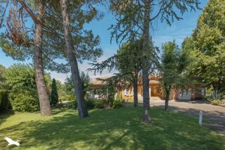  Maison  vendre 6 pices 220 m