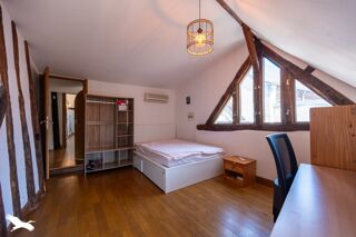  Maison  vendre 5 pices 202 m