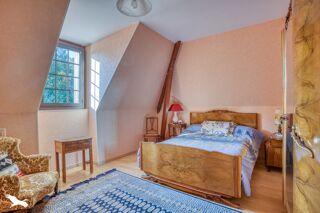  Maison  vendre 7 pices 240 m