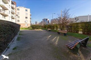  Appartement  vendre 4 pices 77 m