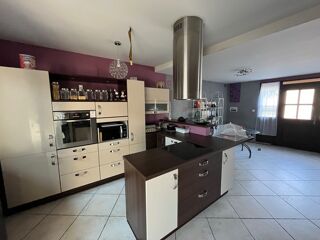  Maison  vendre 8 pices 167 m