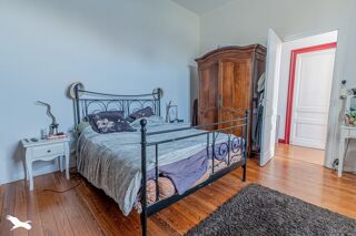  Maison  vendre 6 pices 240 m