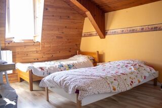  Maison  vendre 8 pices 195 m