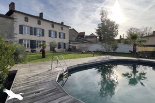  Maison � vendre 8 pi�ces 330 m�