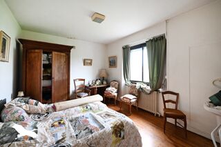  Maison  vendre 10 pices 260 m