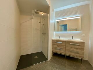  Appartement  vendre 2 pices 58 m