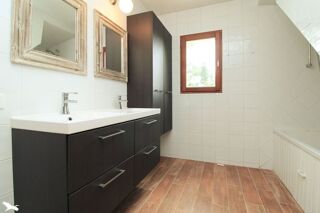  Maison � vendre 12 pi�ces 242 m�