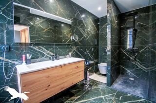  Maison  vendre 6 pices 240 m